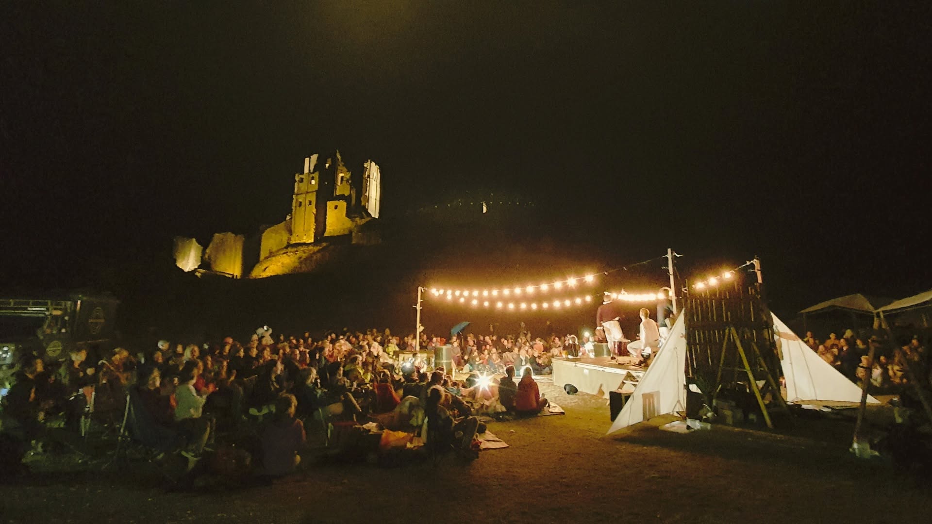 Outdoor theatre at Corfe Castle. Image National Trust. Leticia Underwood