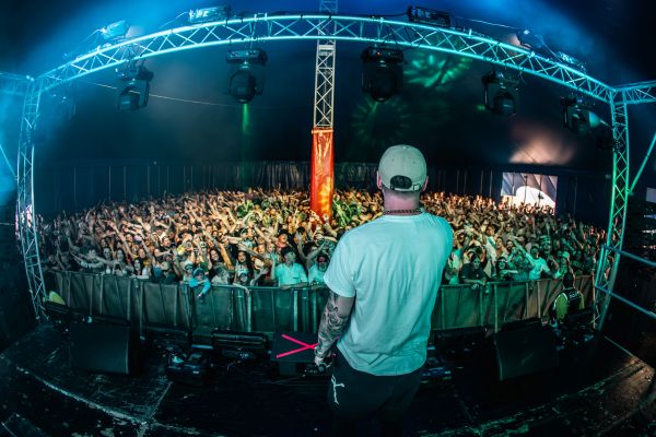 Poole Harbour Festival – Stardust at the ‘Seaside Glastonbury’