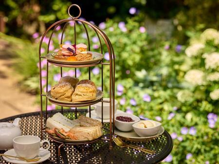 Careys Manor | Afternoon Tea in Brockenhurst