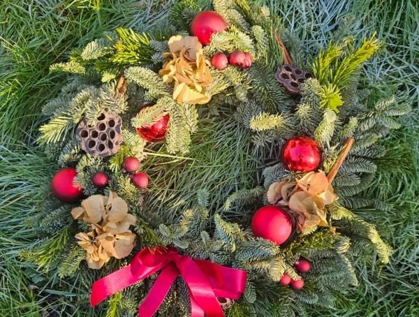 Wreath Making with The Old Thatch