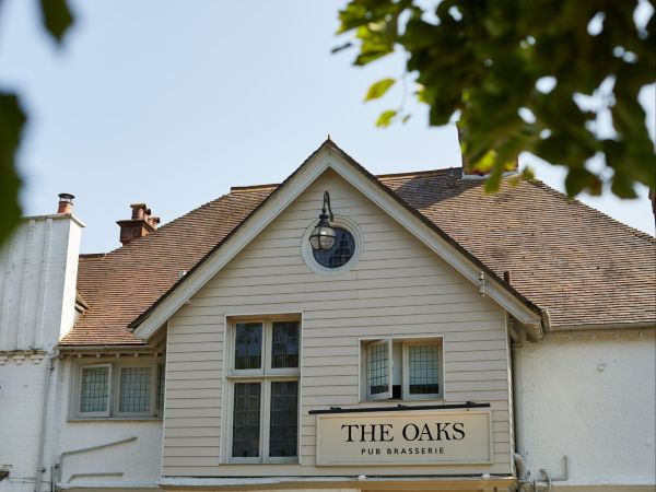 Heartwood Collection Acquires The Lord Bute in Highcliffe to Expand The Oaks with 19 New Bedrooms