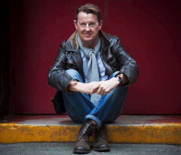Coronation Street favourite Kevin Kennedy celebrates 50 years on stage with dark new role in Oscar Wilde musical coming to Bournemouth