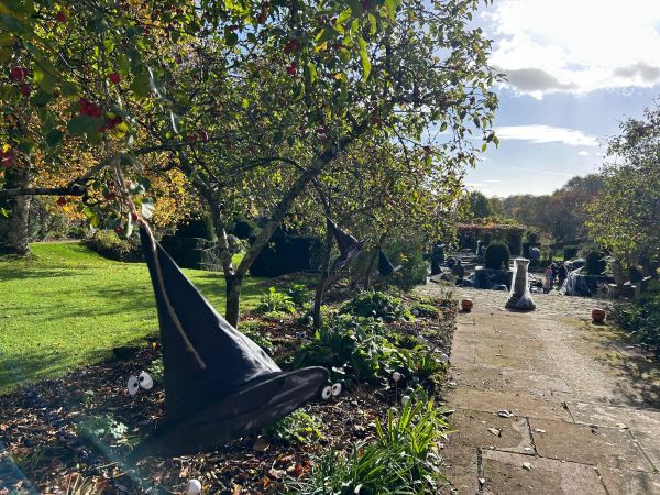 mapperton halloween review